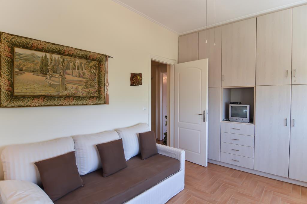 Villa Lagonisi 1 Buitenkant foto